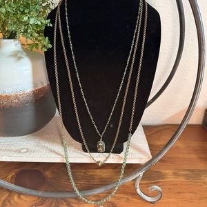 NWOT Guilded Grey Necklace Set
